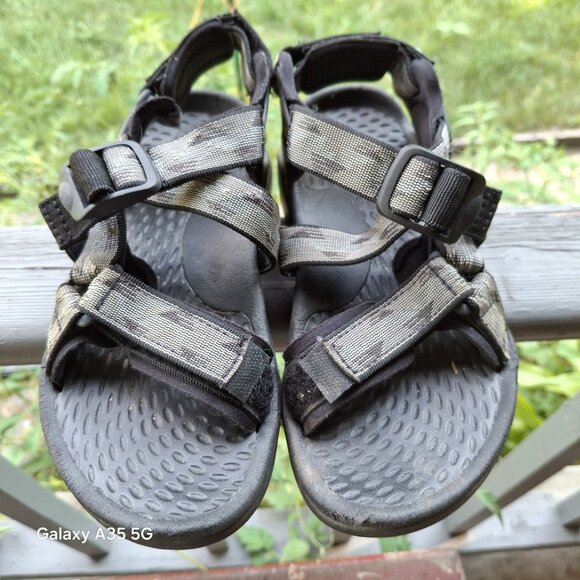 Teva Boys Adjustable Sandals With Straps Black/Gray Size 5 Durable Outdoor Footw - Picture 1 of 8